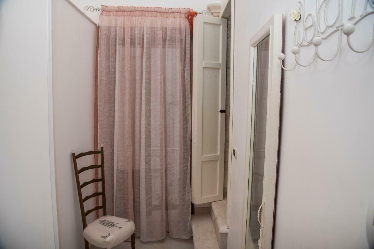 מרטינה פרנקה B&B A Due Passi מראה חיצוני תמונה