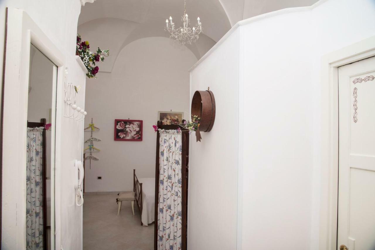 מרטינה פרנקה B&B A Due Passi מראה חיצוני תמונה