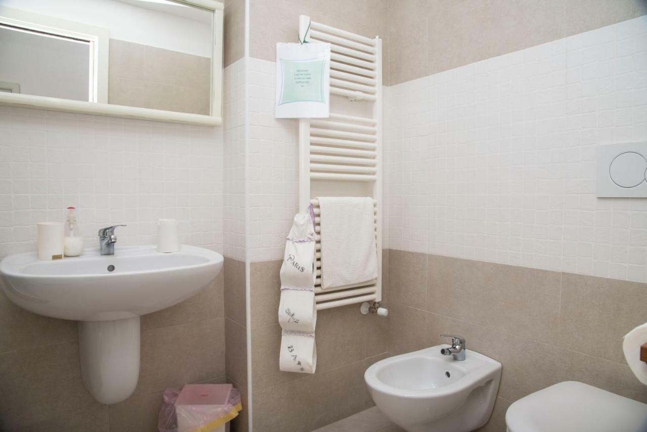 מרטינה פרנקה B&B A Due Passi מראה חיצוני תמונה