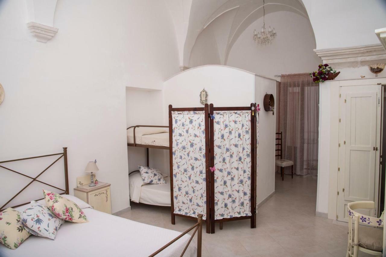 מרטינה פרנקה B&B A Due Passi מראה חיצוני תמונה