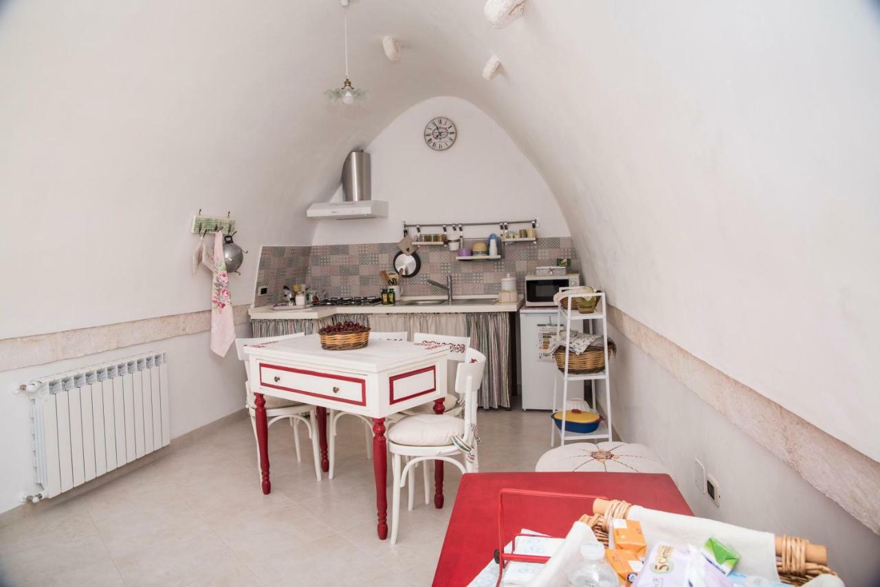 מרטינה פרנקה B&B A Due Passi מראה חיצוני תמונה